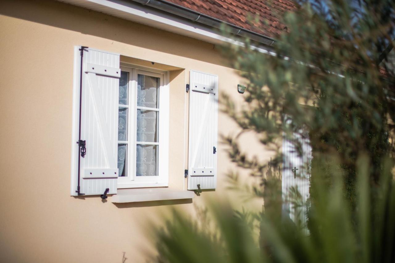La Maison D'Elise Acomodação com café da manhã Dollon Exterior foto